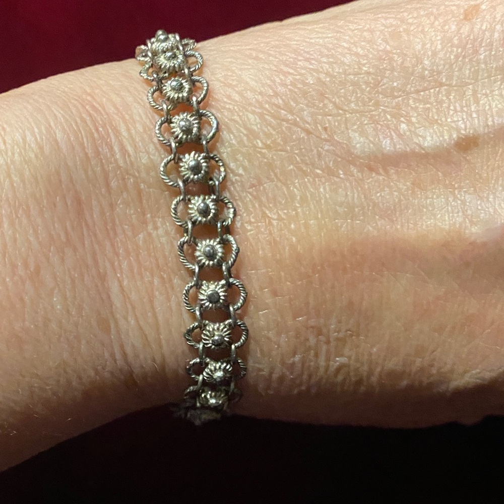 Silver Floral Link Bracelet - Silver